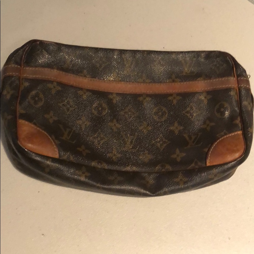 Louis Vuitton Monogram Clutch #54